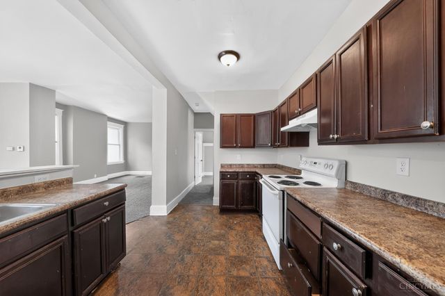 2654 Cora Avenue, Cincinnati, OH 45211