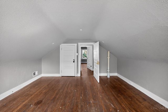 2654 Cora Avenue, Cincinnati, OH 45211