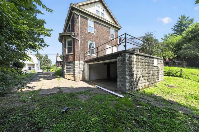 2654 Cora Avenue, Cincinnati, OH 45211