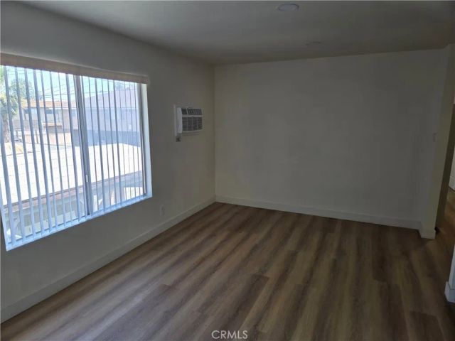 11426 215th B, Lakewood, CA 90715