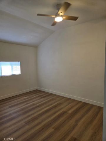 11426 215th B, Lakewood, CA 90715