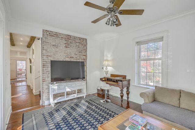11 George Street, Charleston, SC 29401