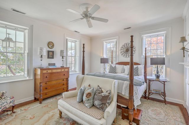 11 George Street, Charleston, SC 29401