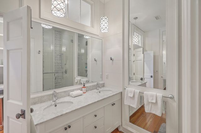 11 George Street, Charleston, SC 29401