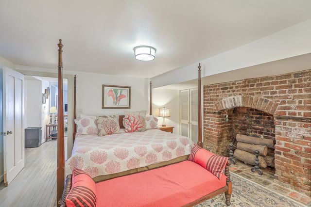 11 George Street, Charleston, SC 29401