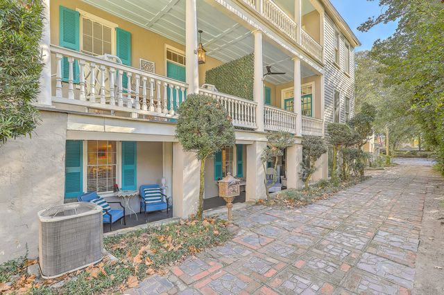 11 George Street, Charleston, SC 29401
