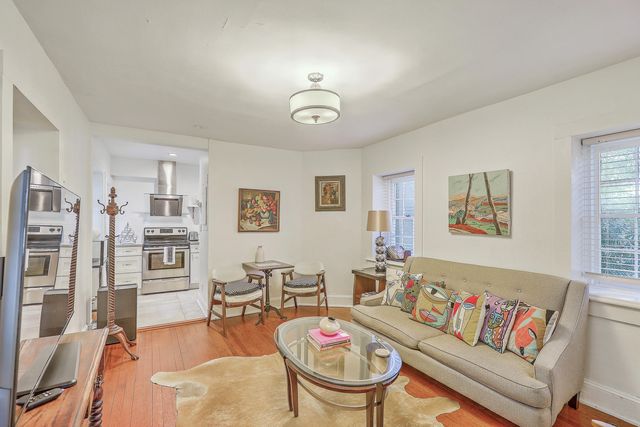 11 George Street, Charleston, SC 29401