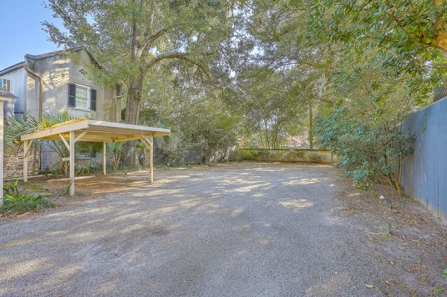 11 George Street, Charleston, SC 29401