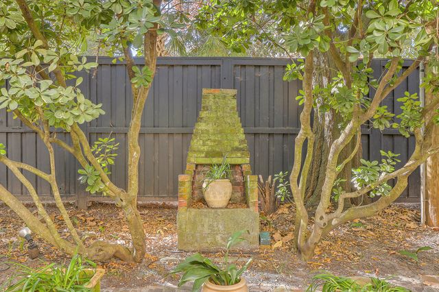 11 George Street, Charleston, SC 29401