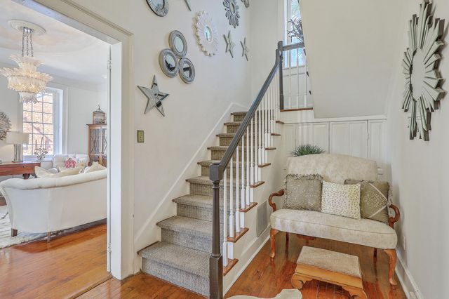 11 George Street, Charleston, SC 29401