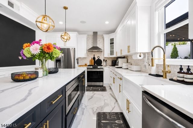 83 Columbia St, Wood-ridge Boro, NJ 07075
