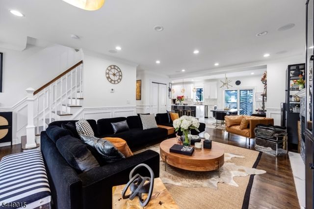83 Columbia St, Wood-ridge Boro, NJ 07075