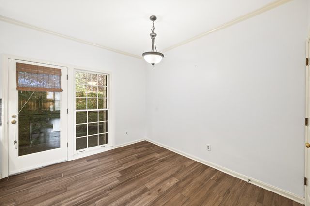 2018 Stokes Ln, Nashville, TN 37215