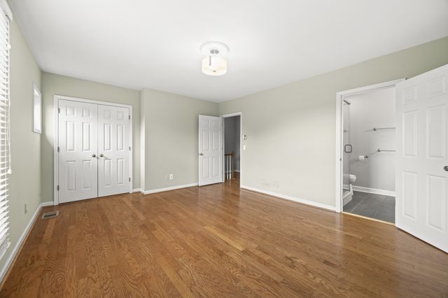 2018 Stokes Ln, Nashville, TN 37215