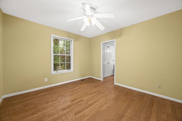2018 Stokes Ln, Nashville, TN 37215