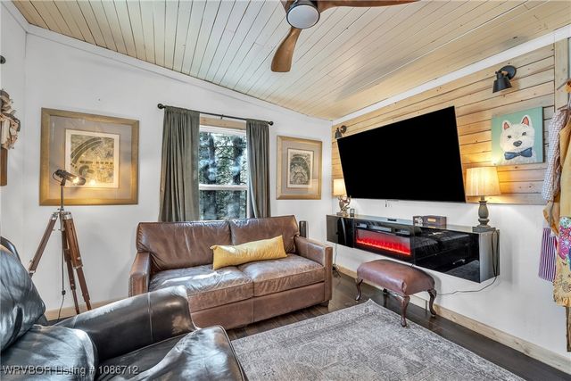 16558 Parks Corner Road, Prairie Grove, AR 72753