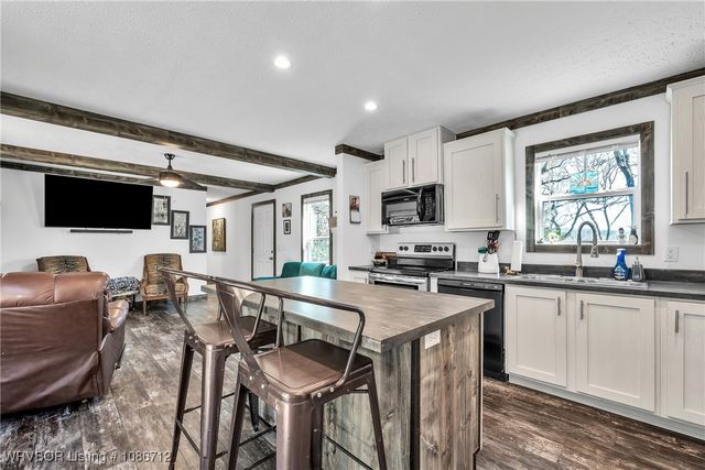 16558 Parks Corner Road, Prairie Grove, AR 72753