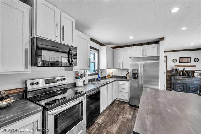 16558 Parks Corner Road, Prairie Grove, AR 72753