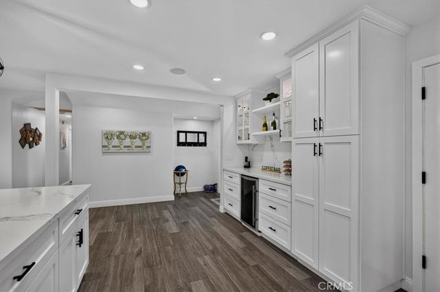 6691 Chapman Avenue, Garden Grove, CA 92845