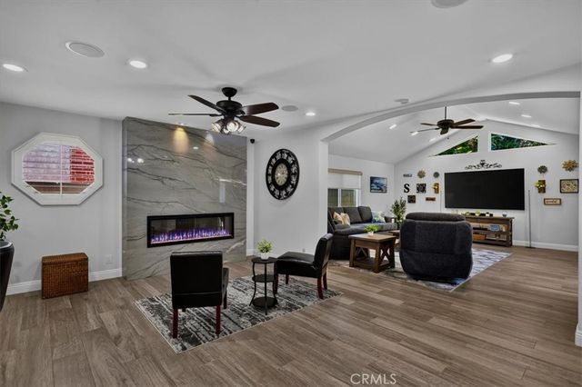 6691 Chapman Avenue, Garden Grove, CA 92845