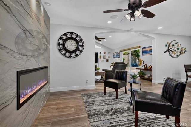 6691 Chapman Avenue, Garden Grove, CA 92845