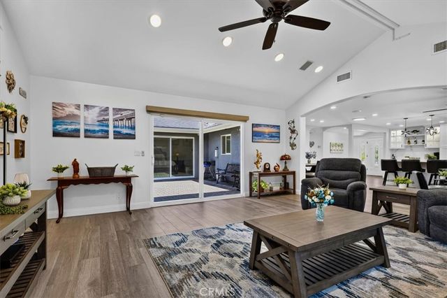 6691 Chapman Avenue, Garden Grove, CA 92845
