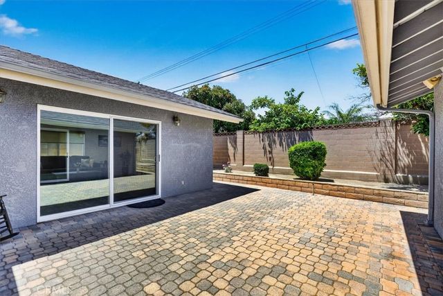 6691 Chapman Avenue, Garden Grove, CA 92845
