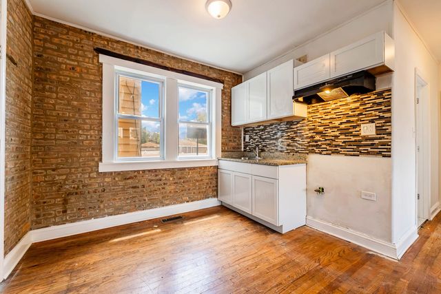 1633 W 76th Street 1W, Chicago, IL 60620