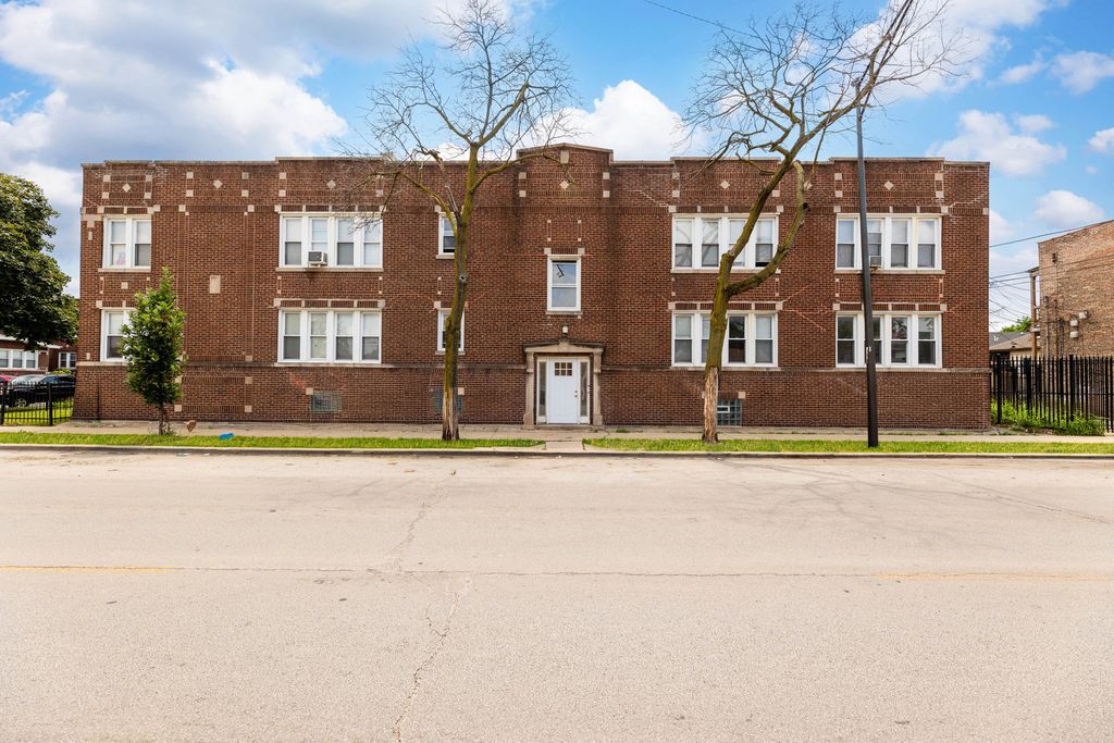 1633 W 76th Street 1W, Chicago, IL 60620