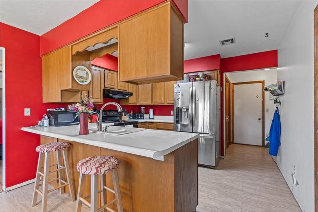 101 Glenwood Place, Siloam Springs, AR 72761
