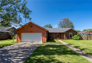 101 Glenwood Place, Siloam Springs, AR 72761
