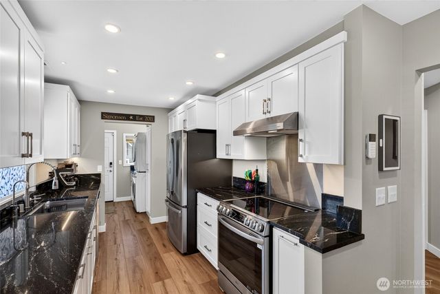 10520 50th Avenue E, Tacoma, WA 98446