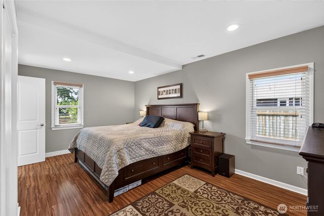 10520 50th Avenue E, Tacoma, WA 98446