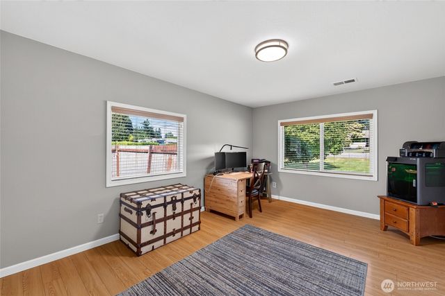 10520 50th Avenue E, Tacoma, WA 98446