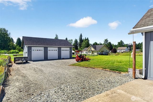 10520 50th Avenue E, Tacoma, WA 98446