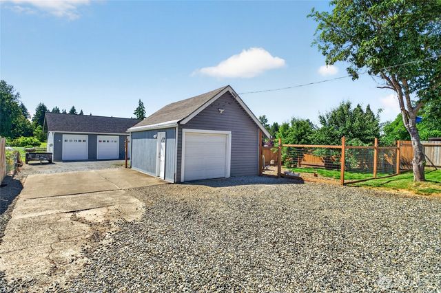 10520 50th Avenue E, Tacoma, WA 98446