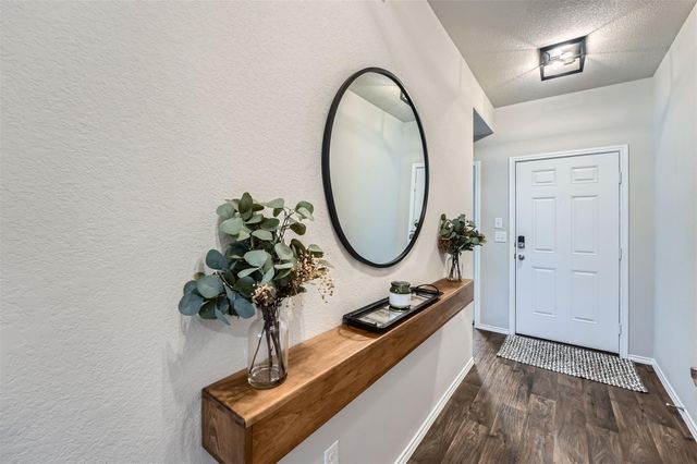 6404 Diamondleaf BND, Austin, TX 78724