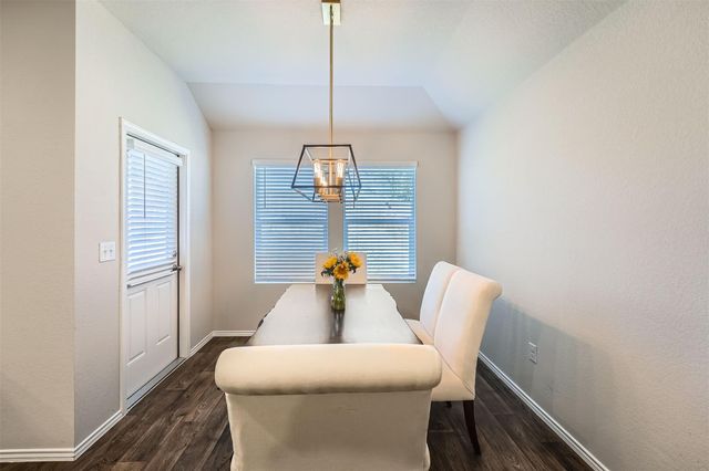 6404 Diamondleaf BND, Austin, TX 78724