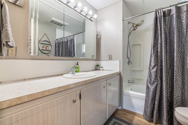 2705 S Cedar Street, Kennewick, WA 99337