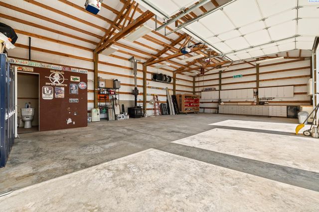 2705 S Cedar Street, Kennewick, WA 99337
