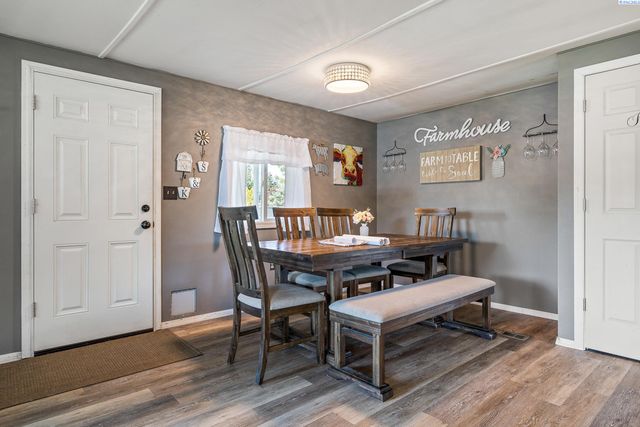 2705 S Cedar Street, Kennewick, WA 99337