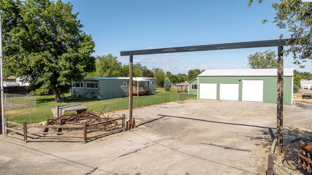 2705 S Cedar Street, Kennewick, WA 99337