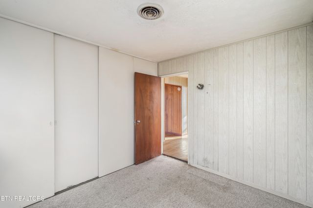 135 Princeton Ave, Oak Ridge, TN 37830