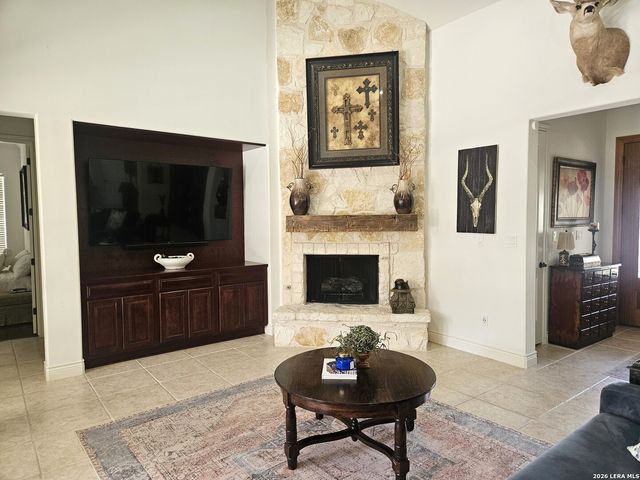 337 Lone Creek Circle, New Braunfels, TX 78132