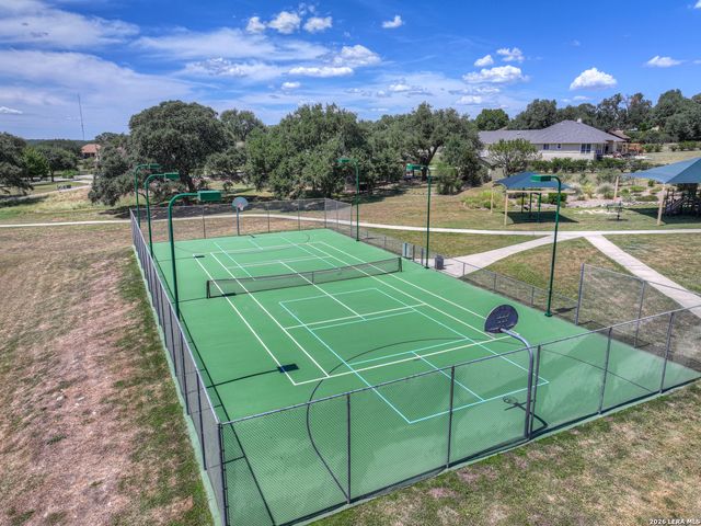 337 Lone Creek Circle, New Braunfels, TX 78132