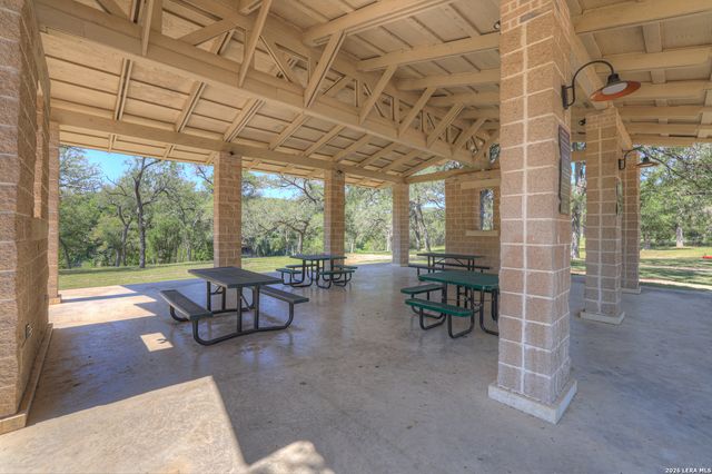 337 Lone Creek Circle, New Braunfels, TX 78132