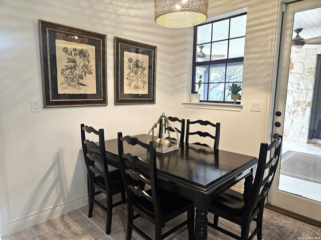 337 Lone Creek Circle, New Braunfels, TX 78132