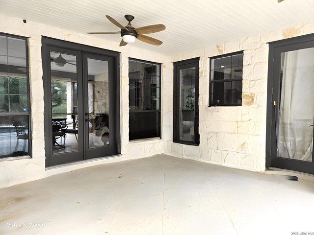 337 Lone Creek Circle, New Braunfels, TX 78132