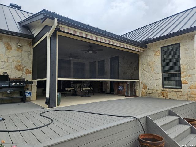 337 Lone Creek Circle, New Braunfels, TX 78132