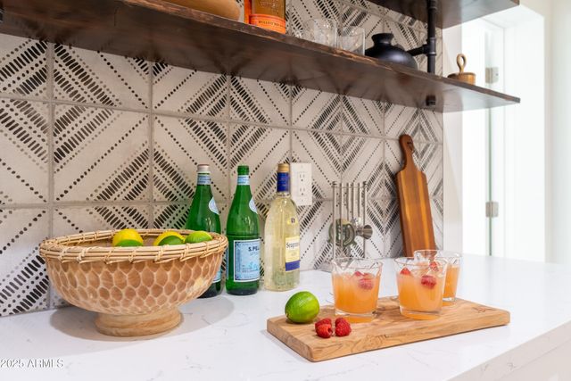 6907 E PALM Lane, Scottsdale, AZ 85257